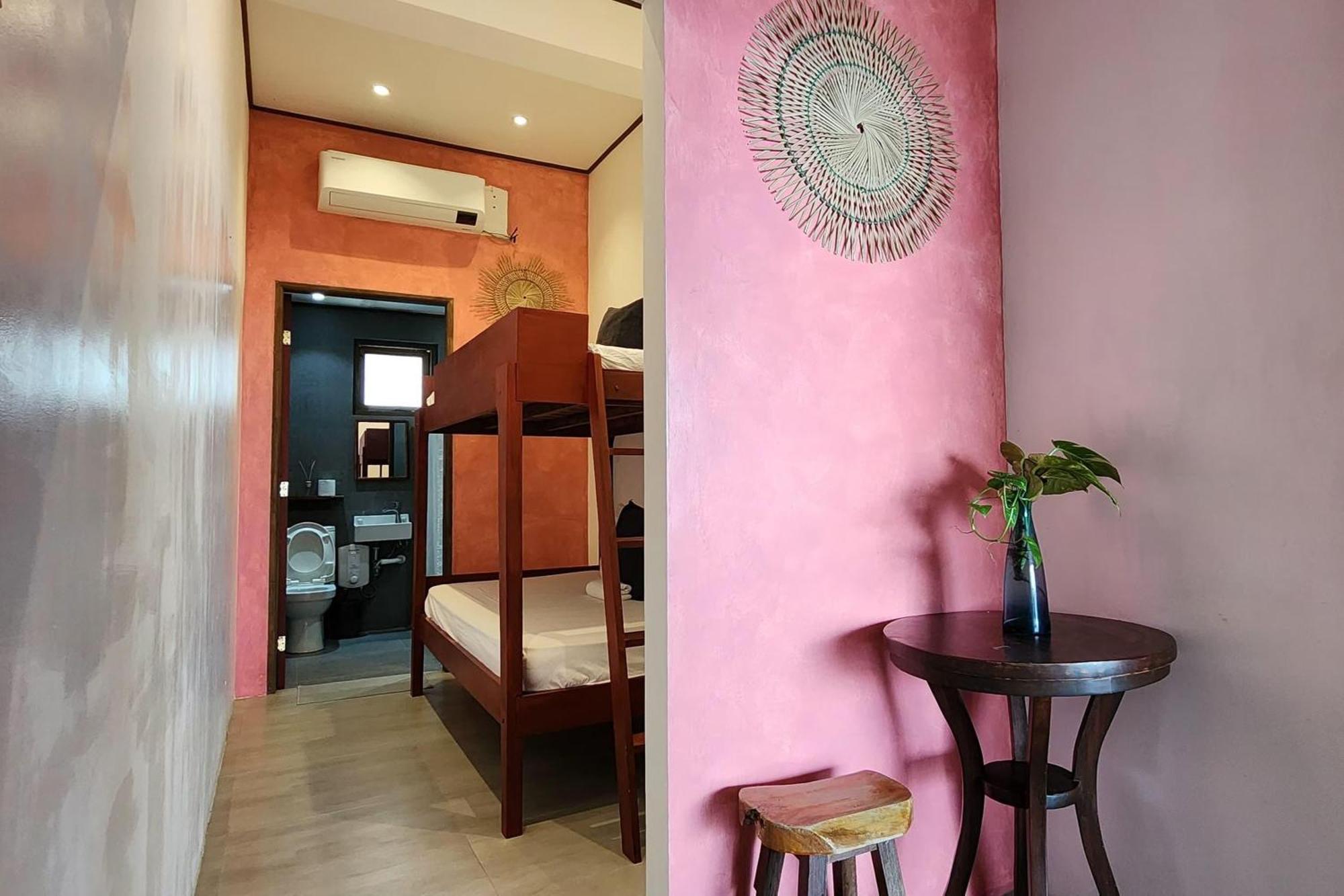 Sirom Beach House Tambobong Екстериор снимка