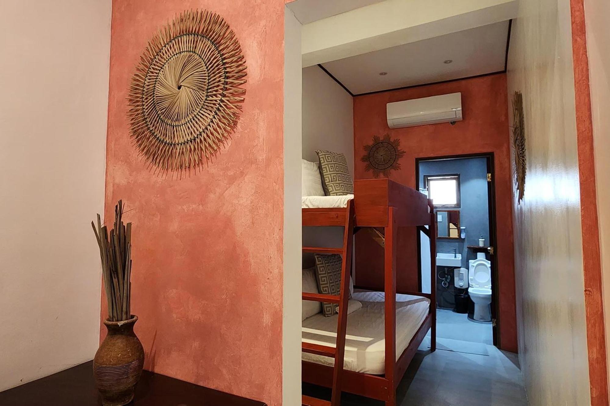 Sirom Beach House Tambobong Екстериор снимка