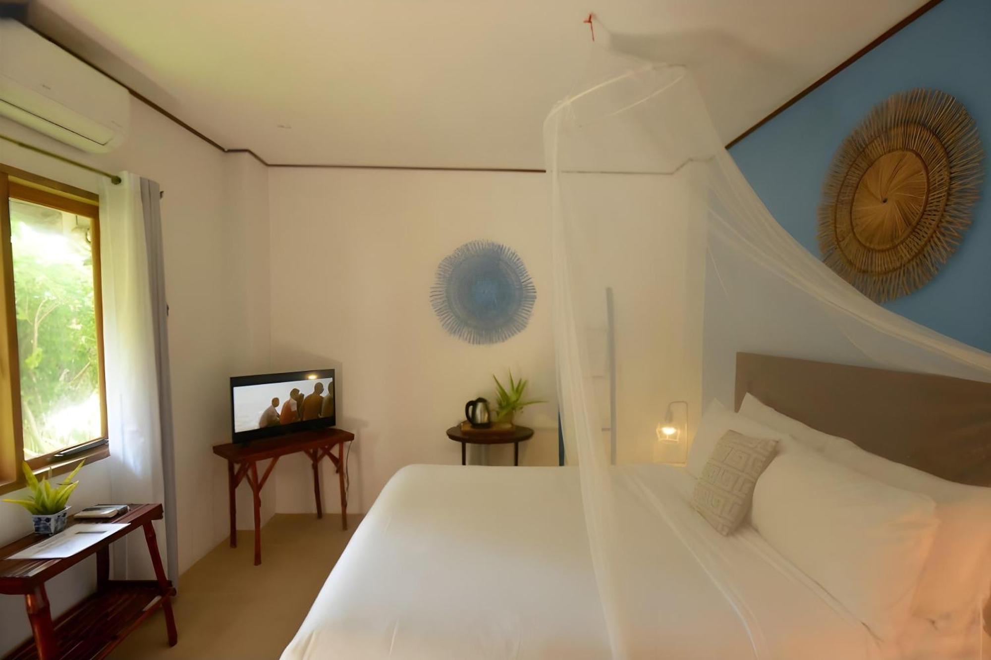 Sirom Beach House Tambobong Екстериор снимка