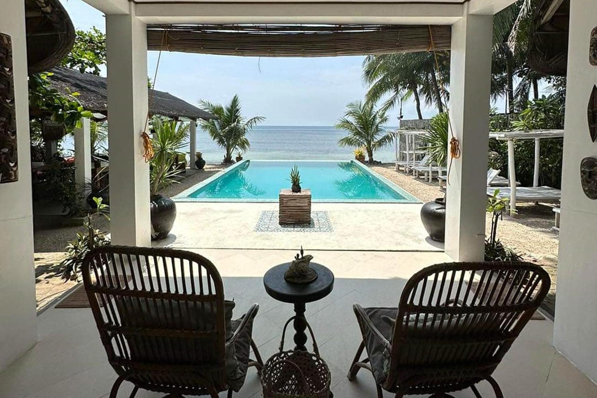Sirom Beach House Tambobong Екстериор снимка