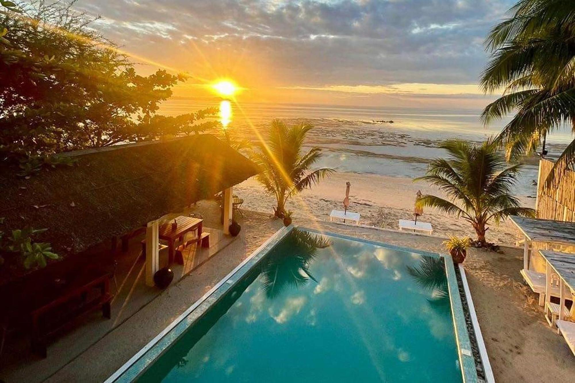 Sirom Beach House Tambobong Екстериор снимка